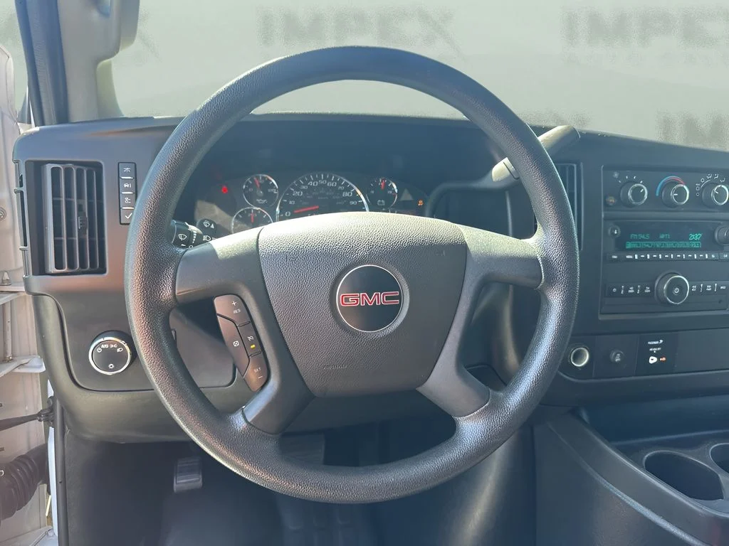 Used 2023 White GMC Work Van image 12