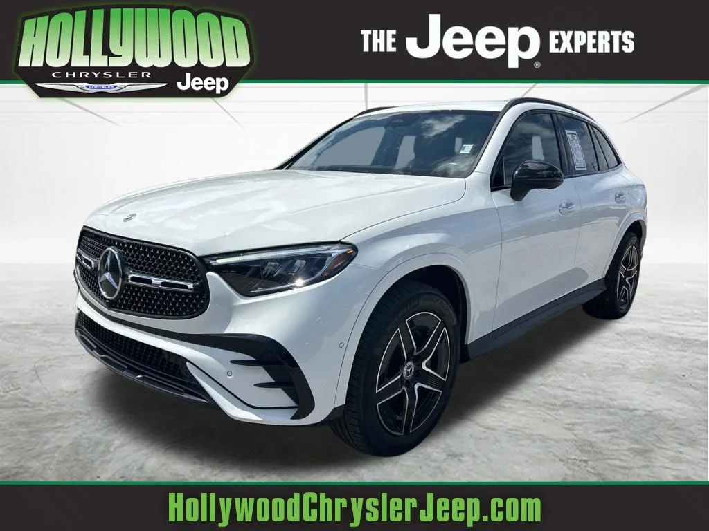 2025 Mercedes-Benz GLC