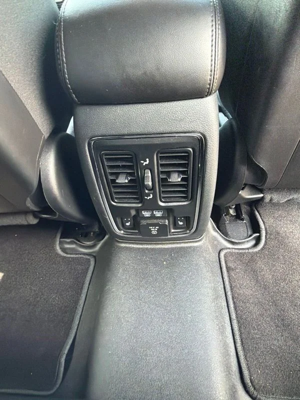 Used 2018 White Jeep Limited image 13