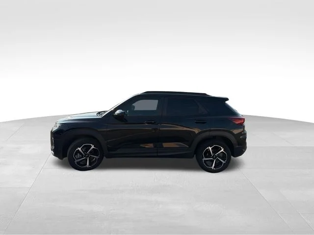 Used 2022 Black Chevrolet RS image 3