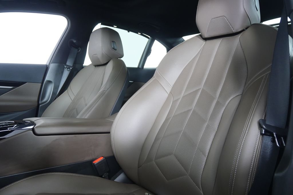 Certified Used 2025 Mineral White Metallic BMW 530i image 10