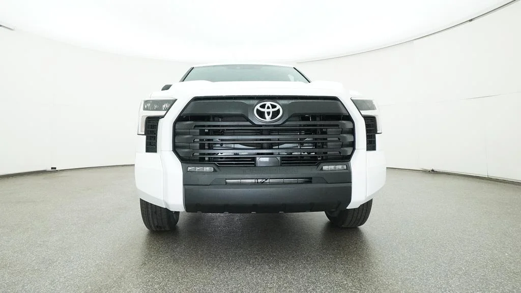 2025 Toyota Tundra SR5 - Photo 15