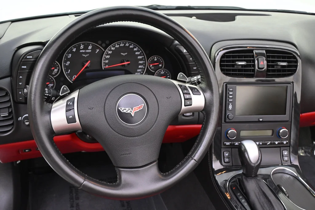 Used 2011 ARCTIC WHITE Chevrolet Z16 Grand Sport w/3LT image 16