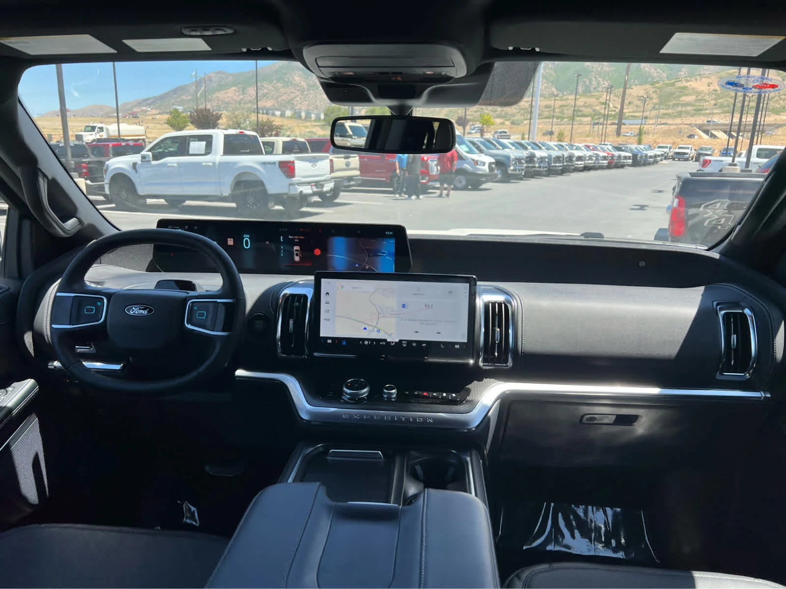 New 2026 Star White Metallic Tri-Coat Ford Platinum® image 25