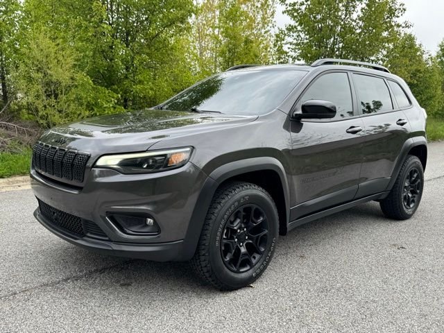 Used 2022 Crystal Metallic Jeep X image 1