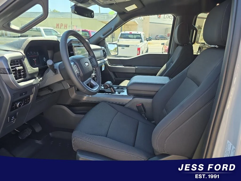 New 2026 Avalanche Ford XLT image 9