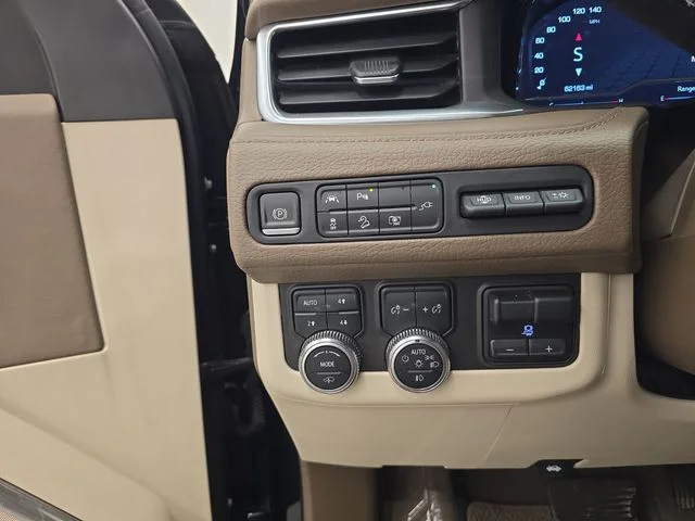 Used 2022 Onyx Black GMC Denali image 39