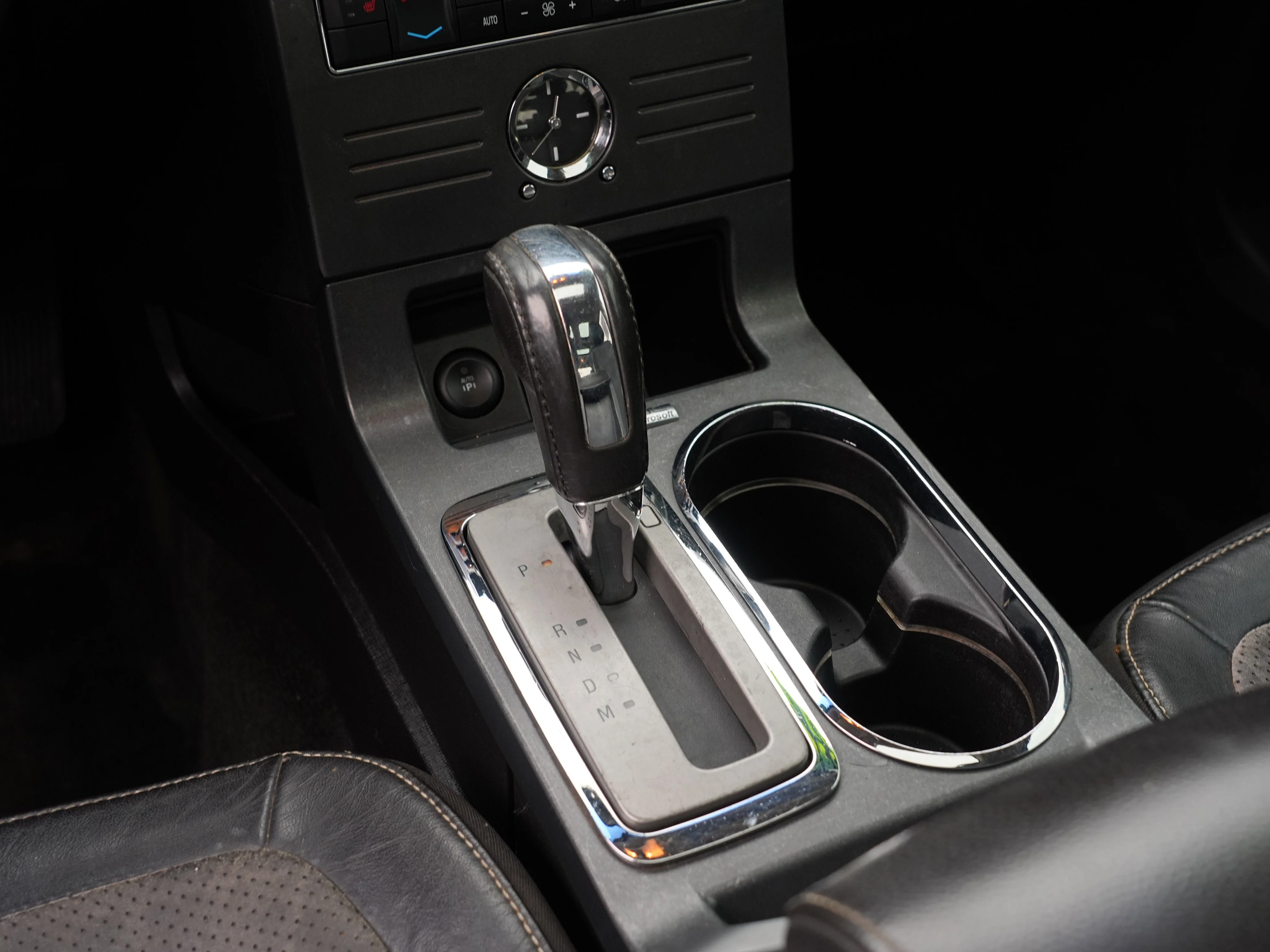 2011 Ford Flex Titanium - Photo 23