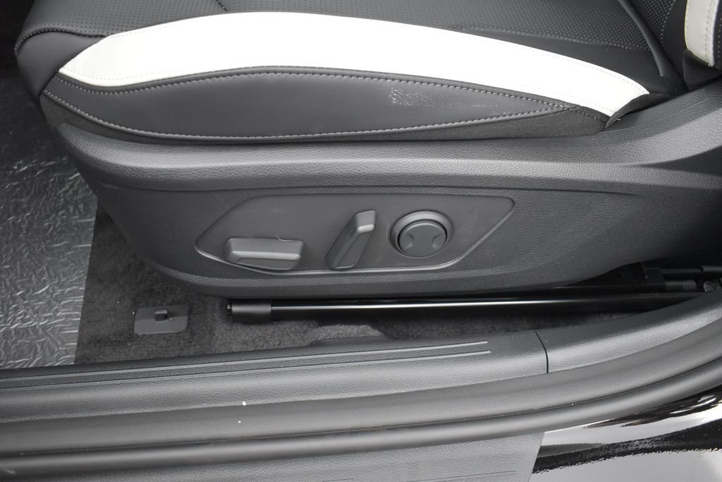 New 2026 Aurora Black Pearl Kia GT-Line FWD image 8