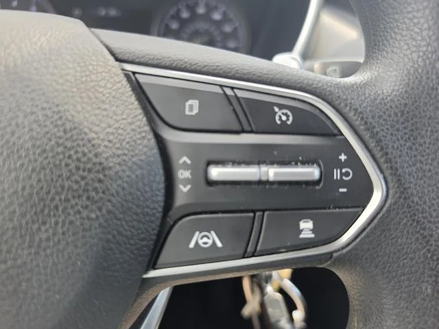 Used 2021 Gray Hyundai SE image 14