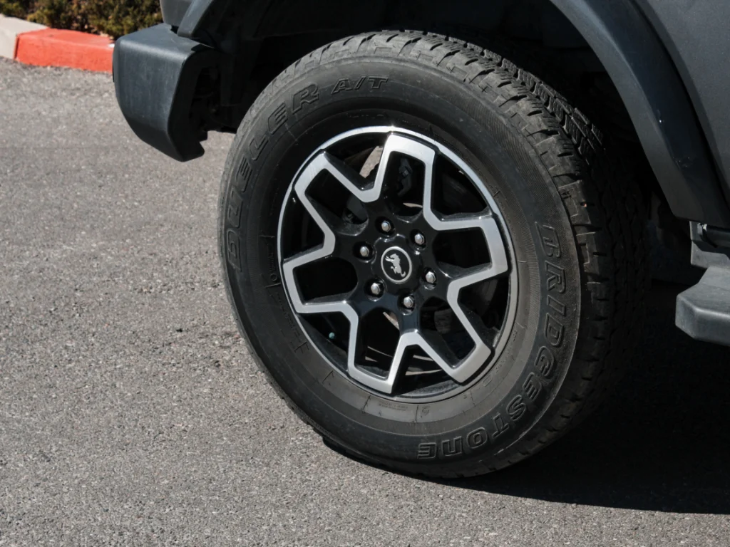 Used 2024 Carbonized Gray Metallic Ford Outer Banks image 4