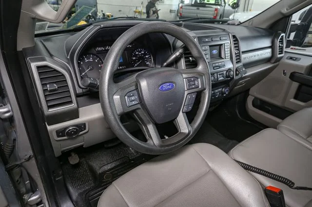 Used 2021 Silver Ford XL image 19