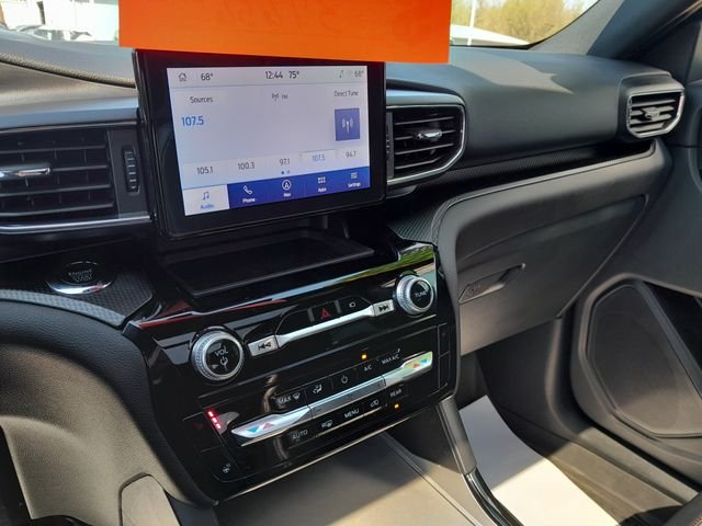 Used 2023 Gray Ford ST-Line image 20