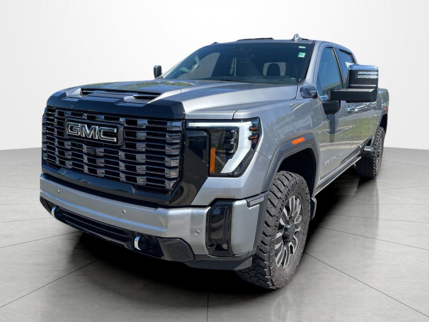 2025 GMC Sierra 4WD Crew Cab Long Box Denali Ultimate's photo
