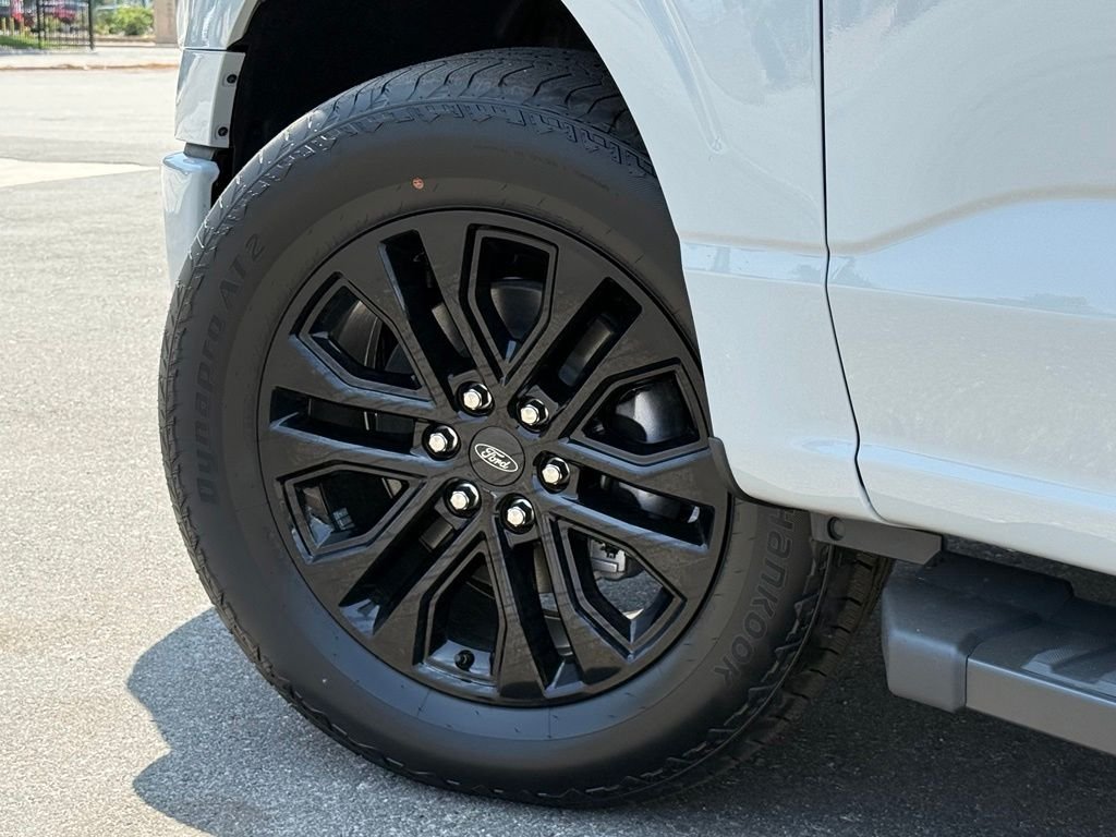 New 2026 Avalanche Ford Lariat® image 20