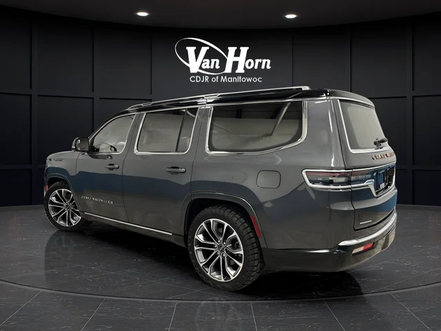 Used 2022 Baltic Gray Metallic Clearcoat Jeep Series III image 5