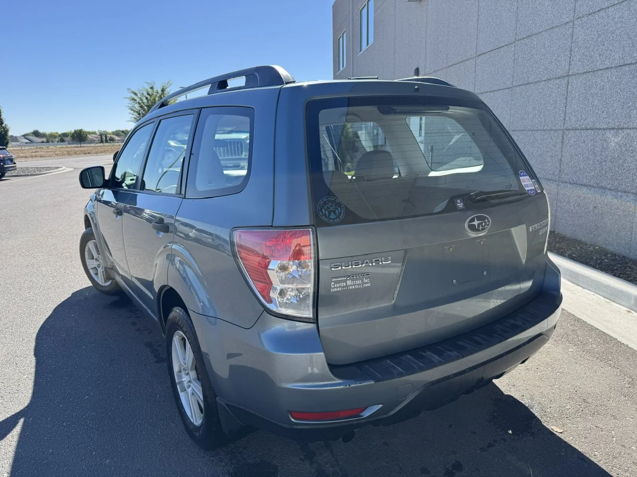 Used 2010 Sage Green Metallic Subaru 2.5X image 5
