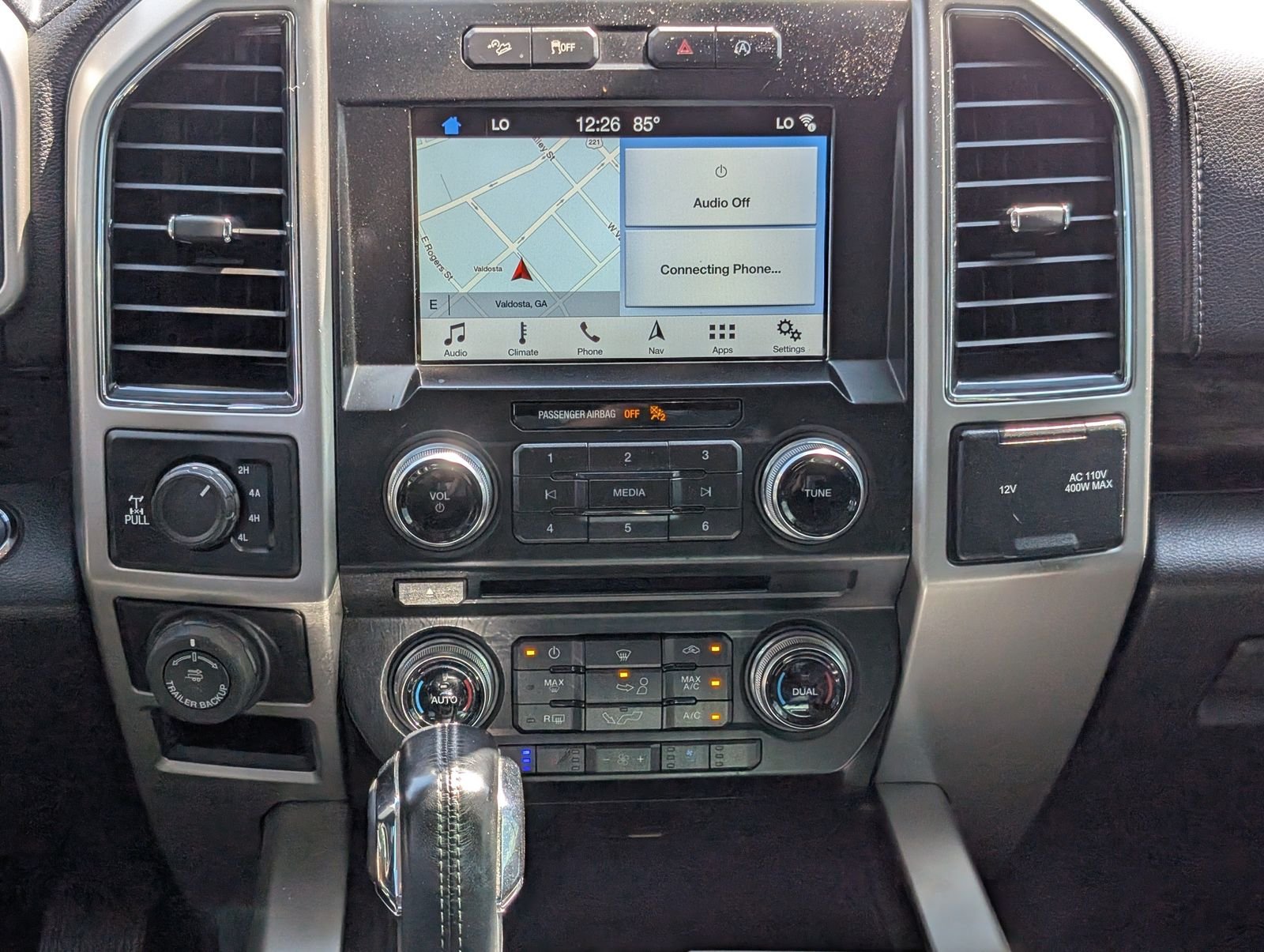 Used 2018 Oxford White Ford Lariat image 22