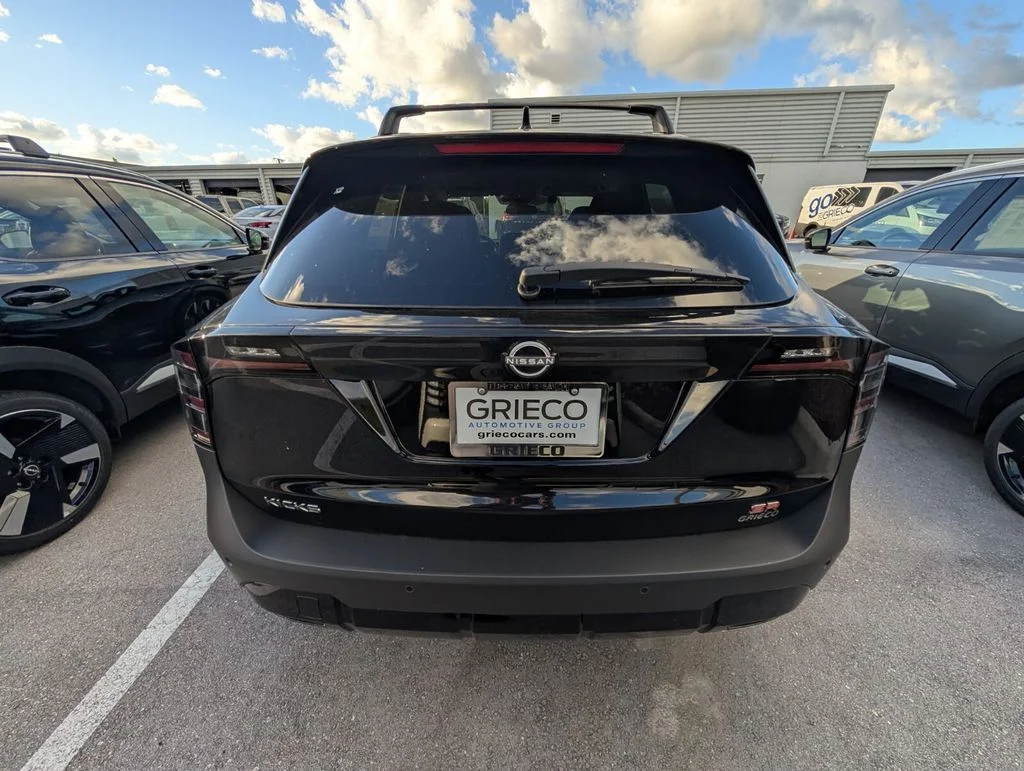 2025 Nissan Kicks SR - Photo 10