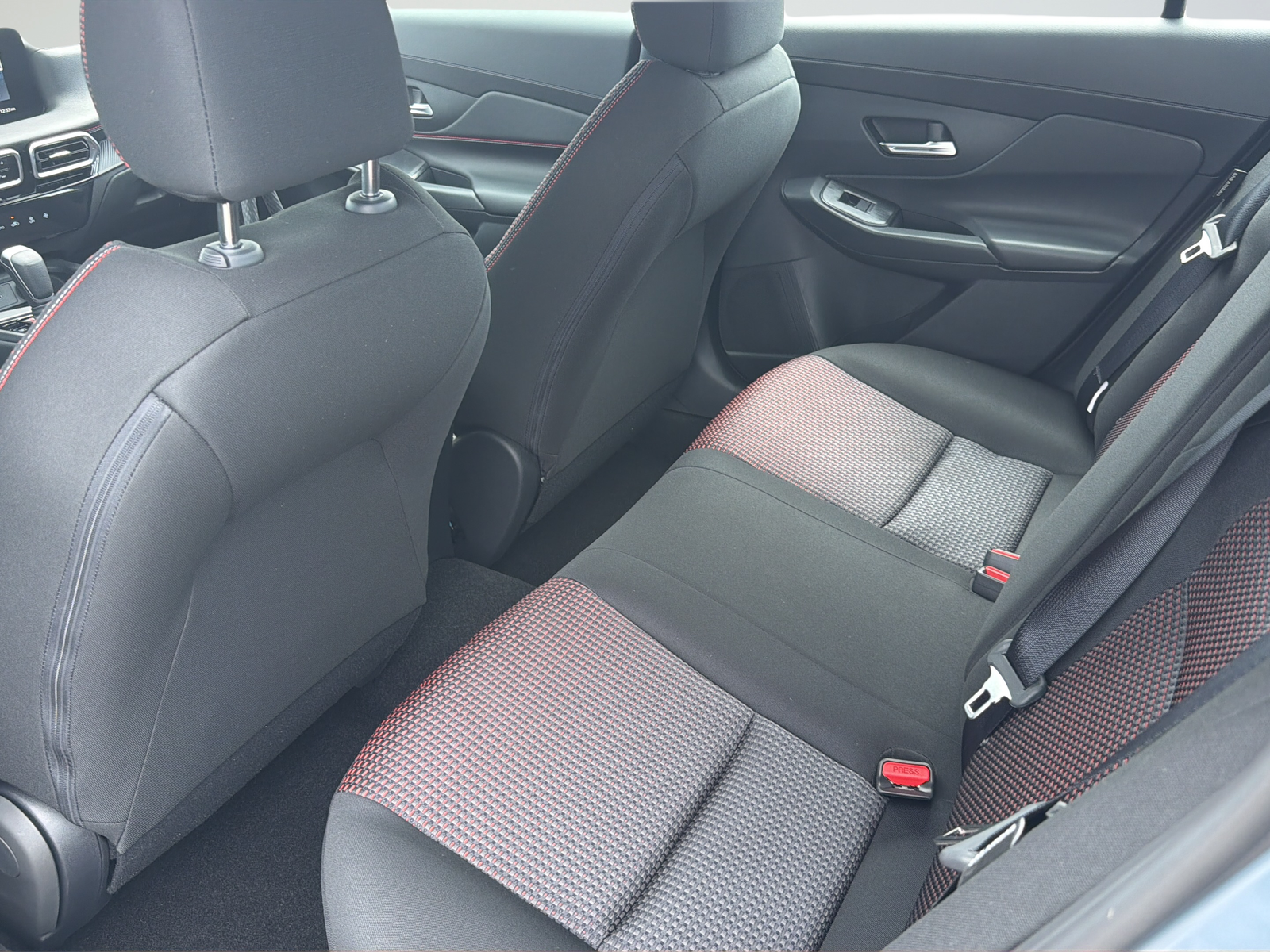 New 2027 Gray Nissan SR image 33