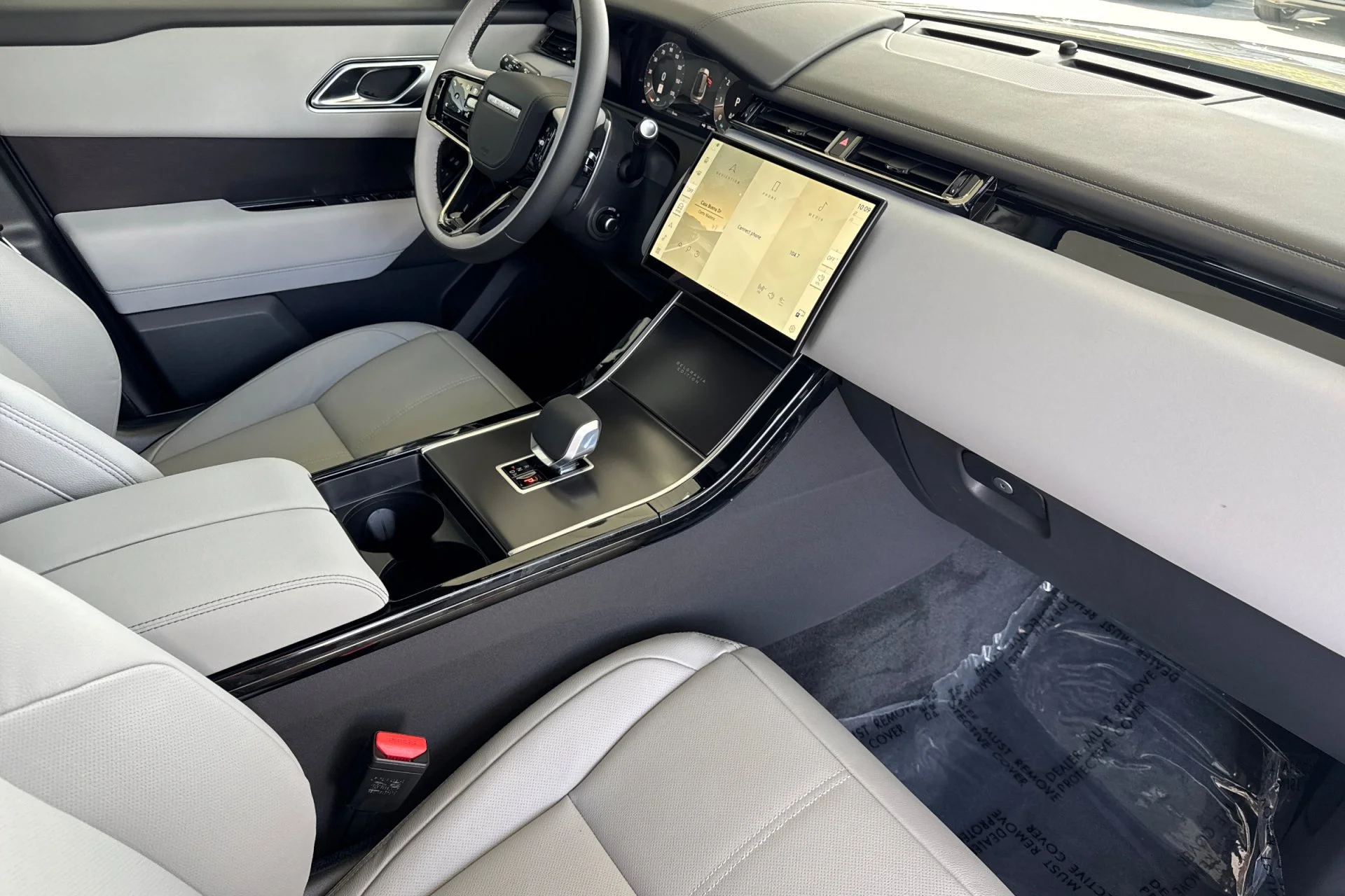 New 2026 Batumi Gold Land Rover Belgravia Edition image 18