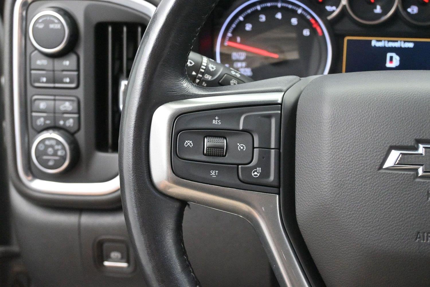 Used 2020 SILVER ICE METALLIC Chevrolet RST image 17