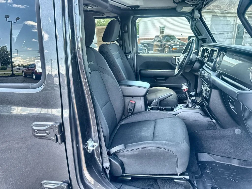 Used 2020 Gray Jeep Unlimited Sahara image 23