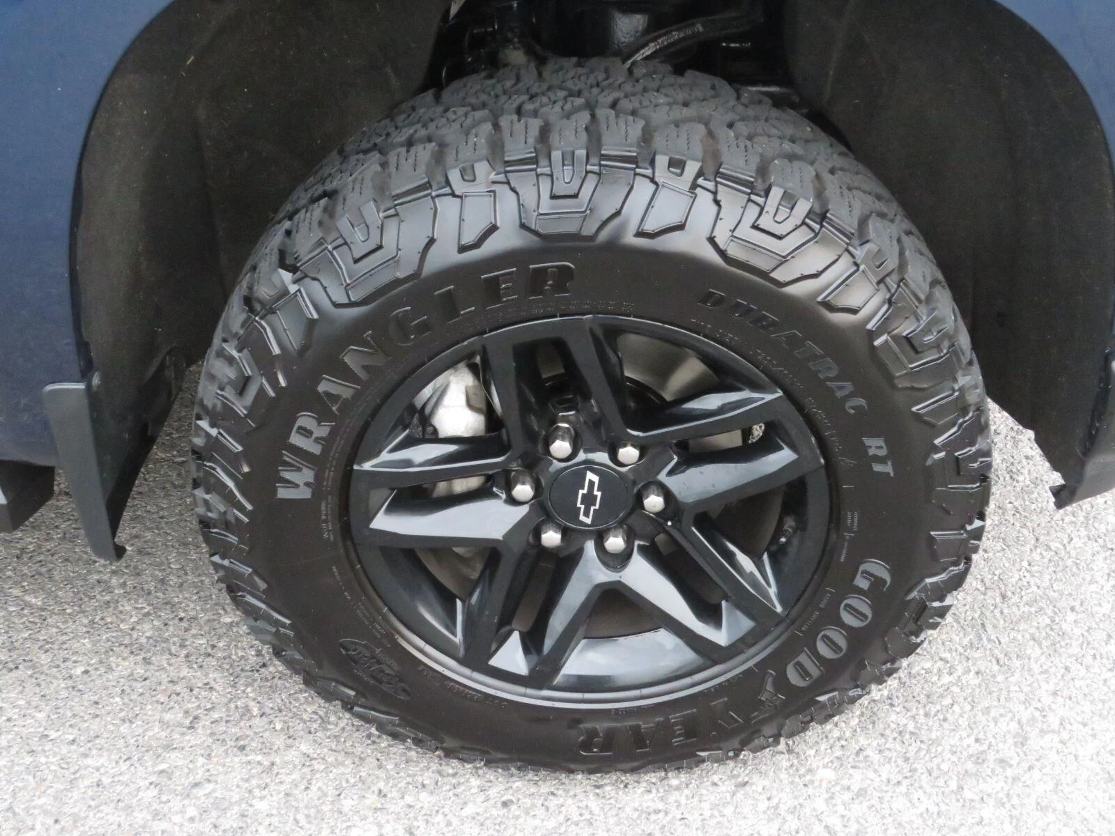 Used 2021 NORTHSKY BLUE METALLIC Chevrolet LT Trail Boss image 15