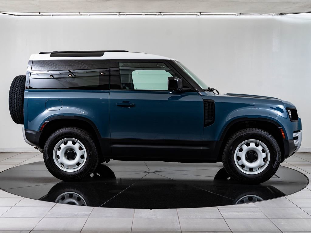 Used 2023 Tasman Blue Metallic Land Rover S image 11