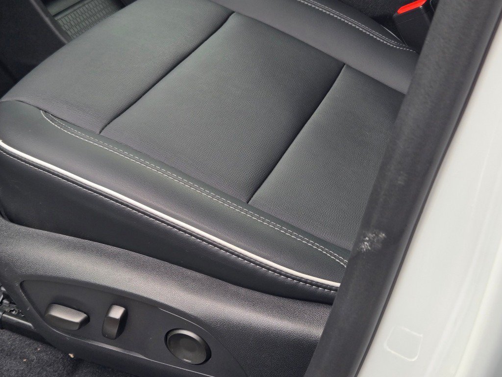 2025 Buick Enclave Preferred - Photo 25