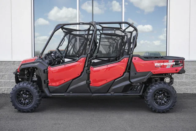 2025 Honda Powersports Pioneer 1000-6 Deluxe Crew