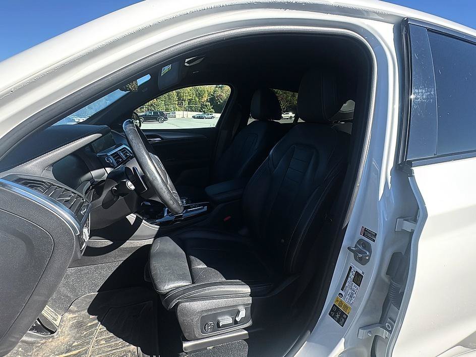 Used 2021 Alpine White BMW xDrive30i image 13