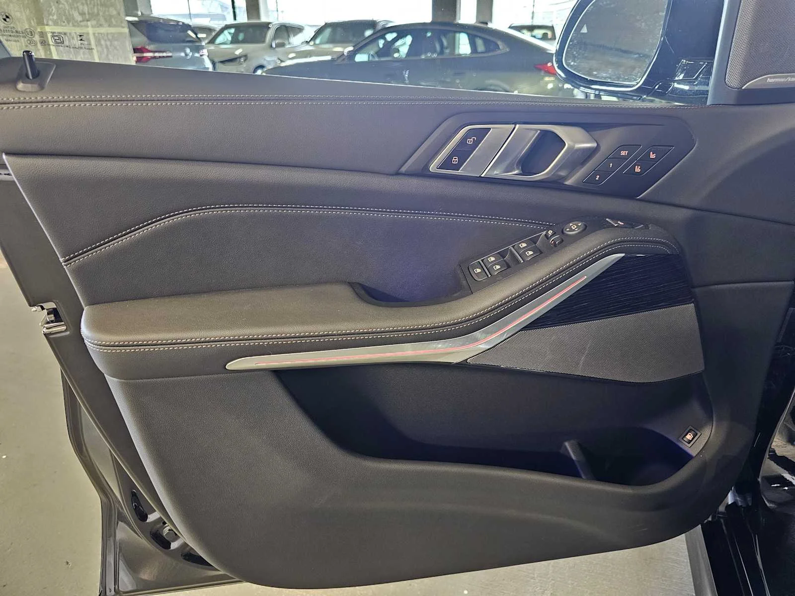 New 2026 Black Sapphire Metallic BMW xDrive50e image 31
