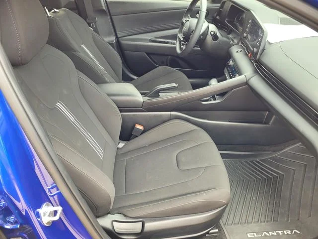 Used 2025 Blue Hyundai SEL Sport image 24