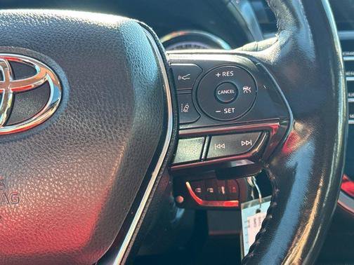 Used 2020 Blue Toyota SE image 20