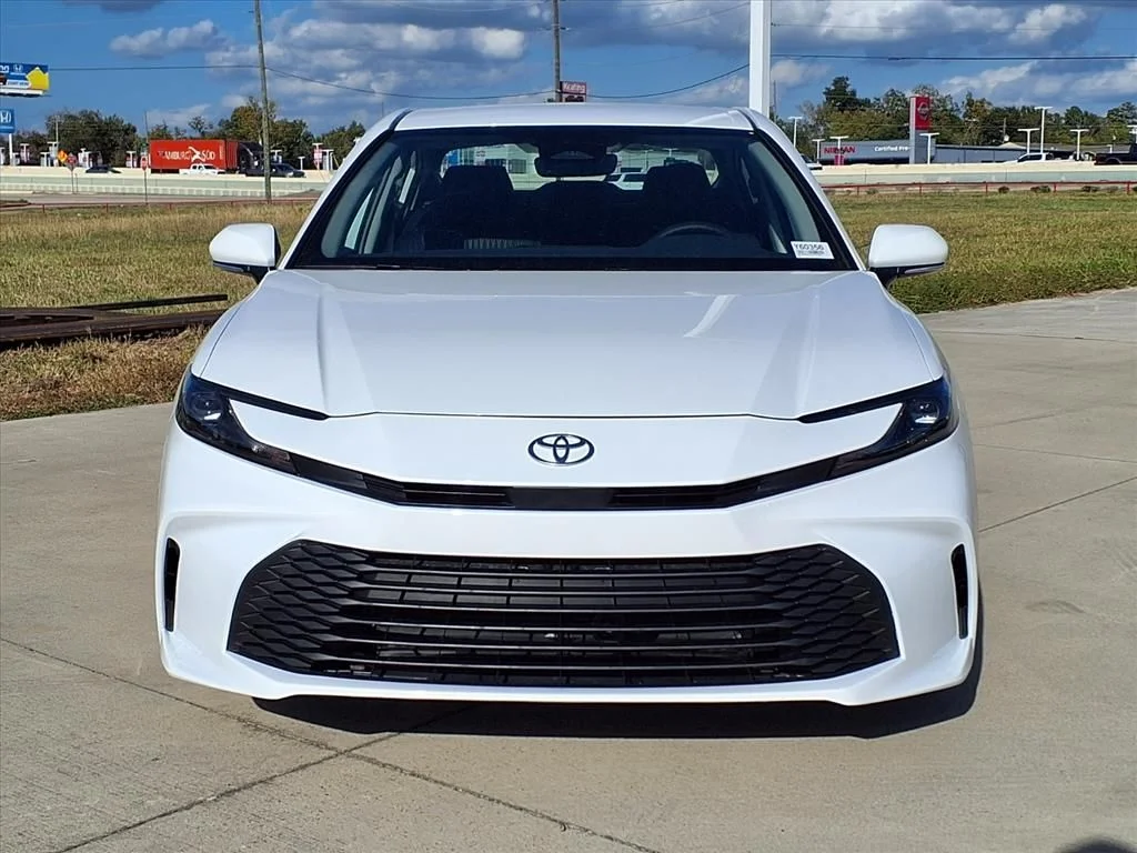 New 2026 White Toyota LE image 4