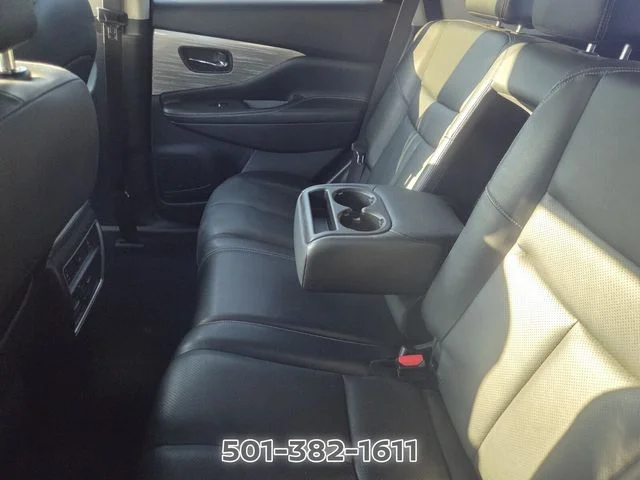 Used 2017 Black Nissan Platinum image 8