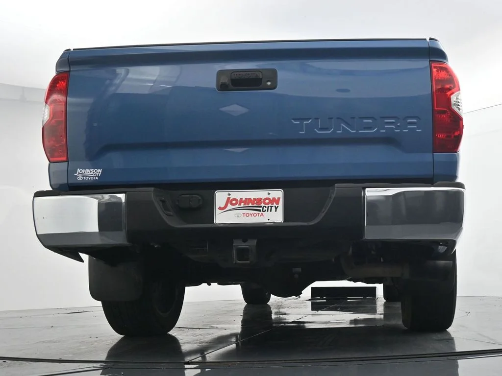 Used 2020 Blue Toyota SR5 image 34