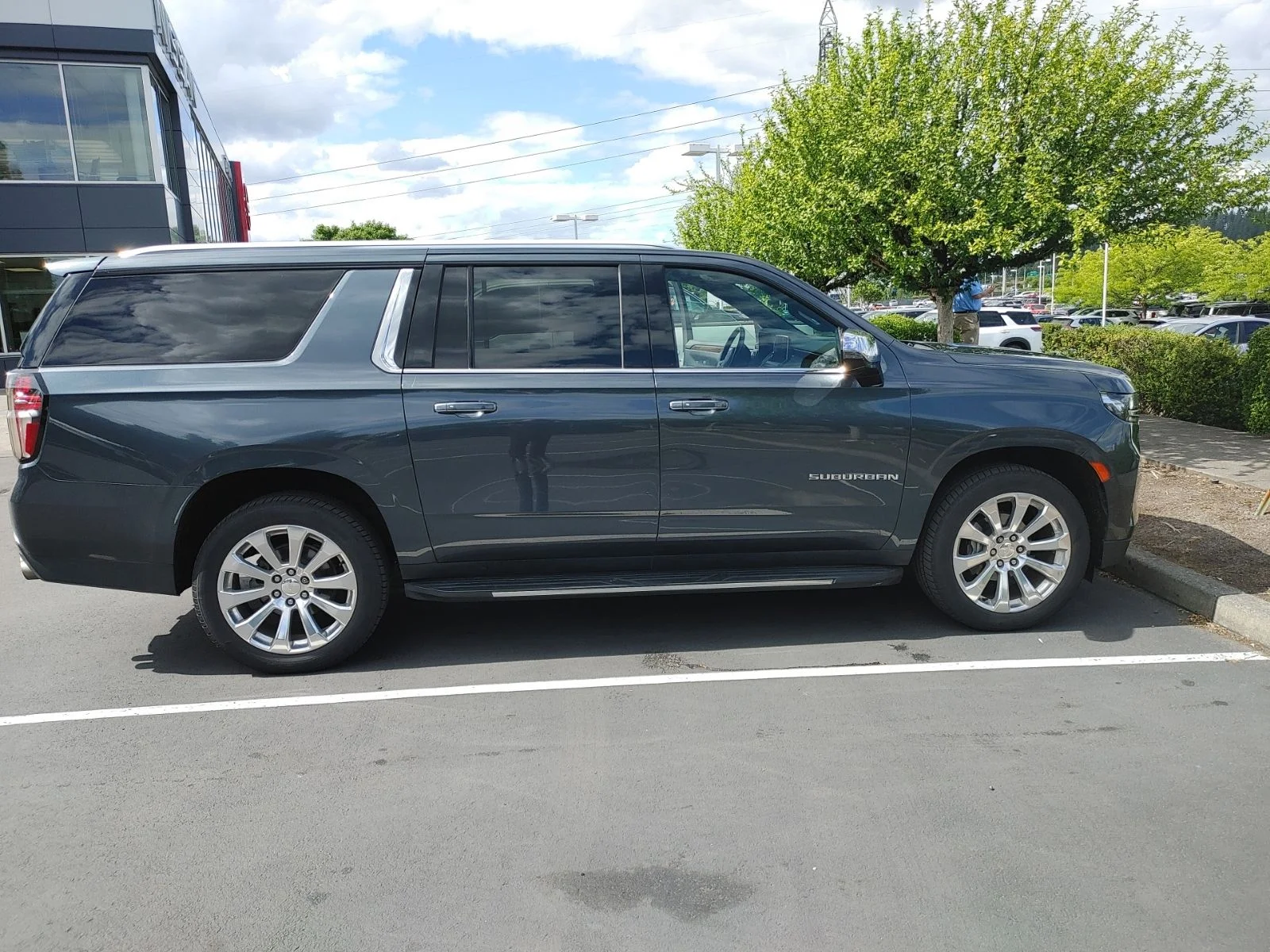 Used 2021 Shadow Gray Metallic Chevrolet Premier image 15