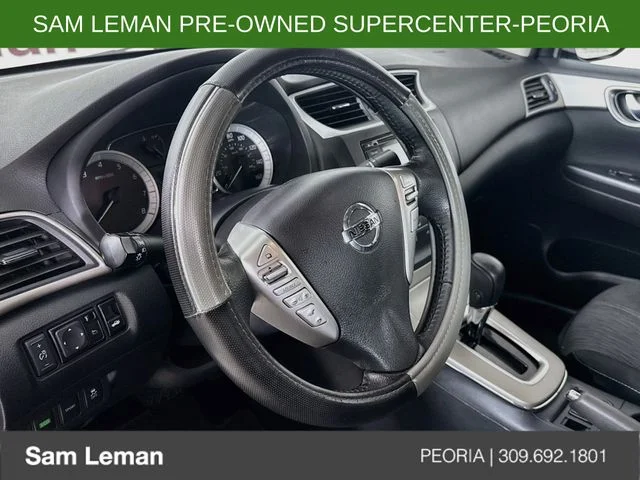 Used 2015 Silver Nissan SV image 11