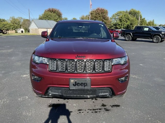 Used 2021 Red Jeep Laredo X image 2