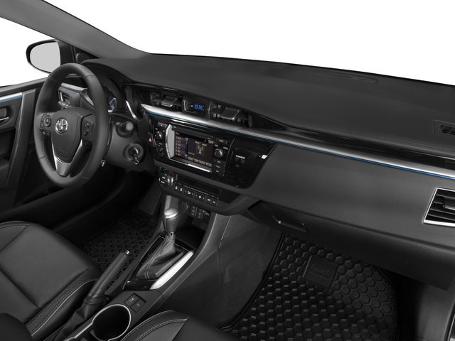 Used 2016  Toyota  image 19