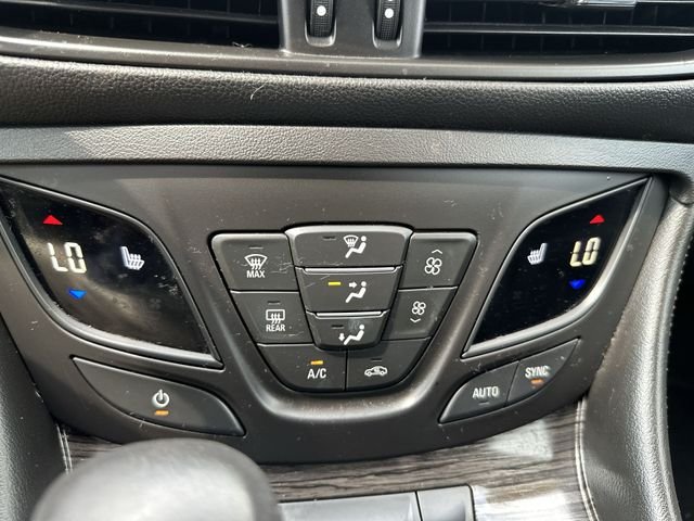 Used 2017 White Buick Premium I image 19