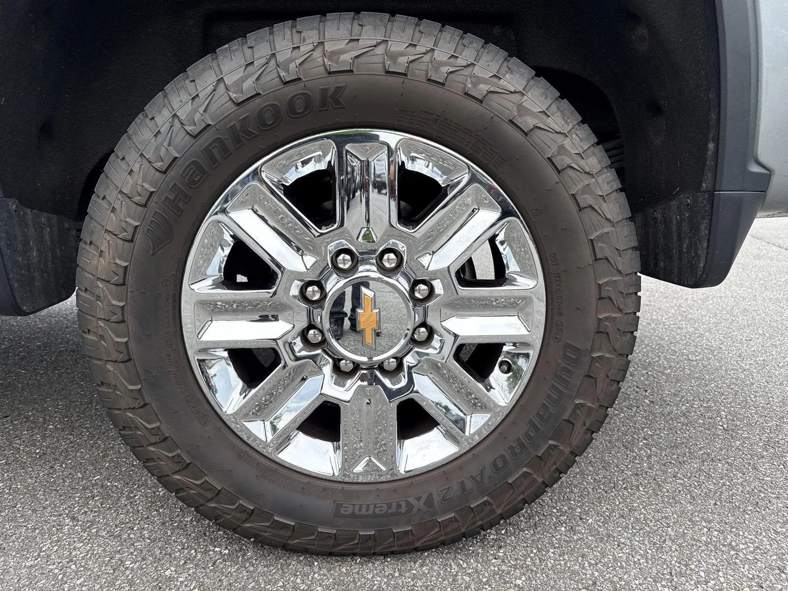Used 2024 Sterling Gray Metallic Chevrolet High Country image 10