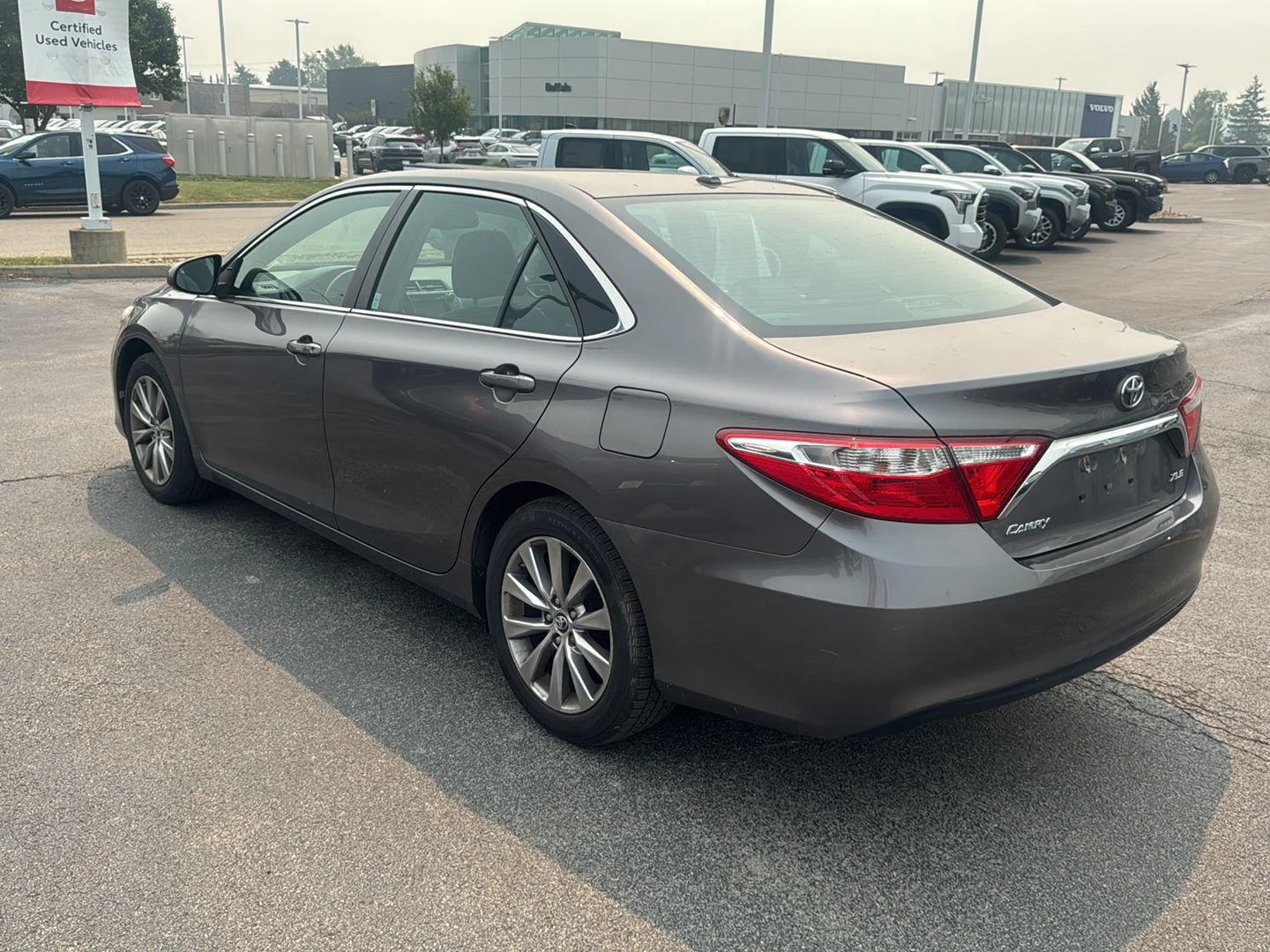 Used 2015 Predawn Gray Mica Toyota LE image 4