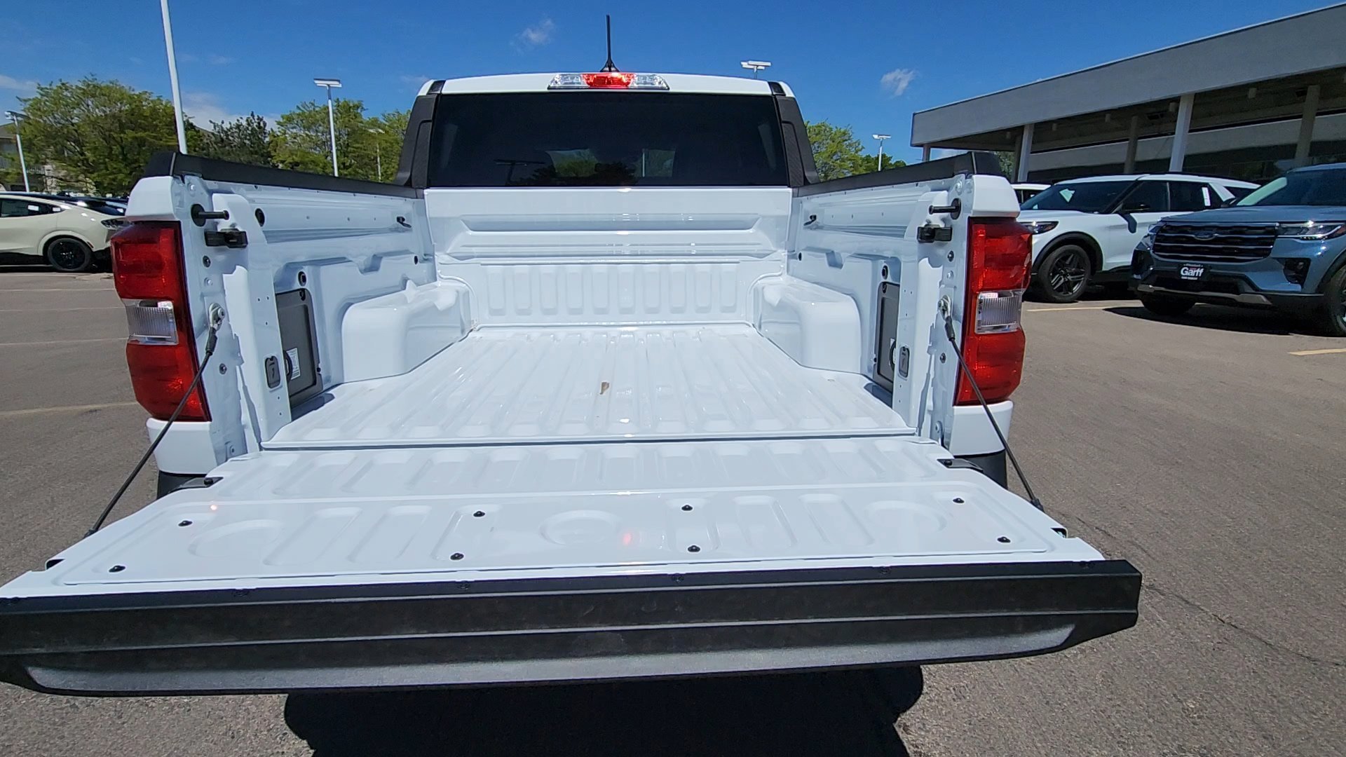 New 2026 Oxford White Ford XL image 38