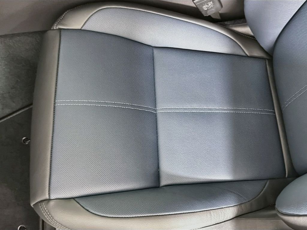 New 2026 Fuji White Land Rover S image 20