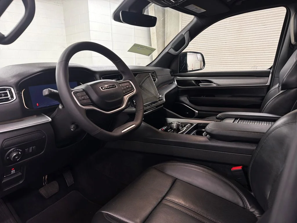 Certified Used 2025 Black Jeep Base image 6