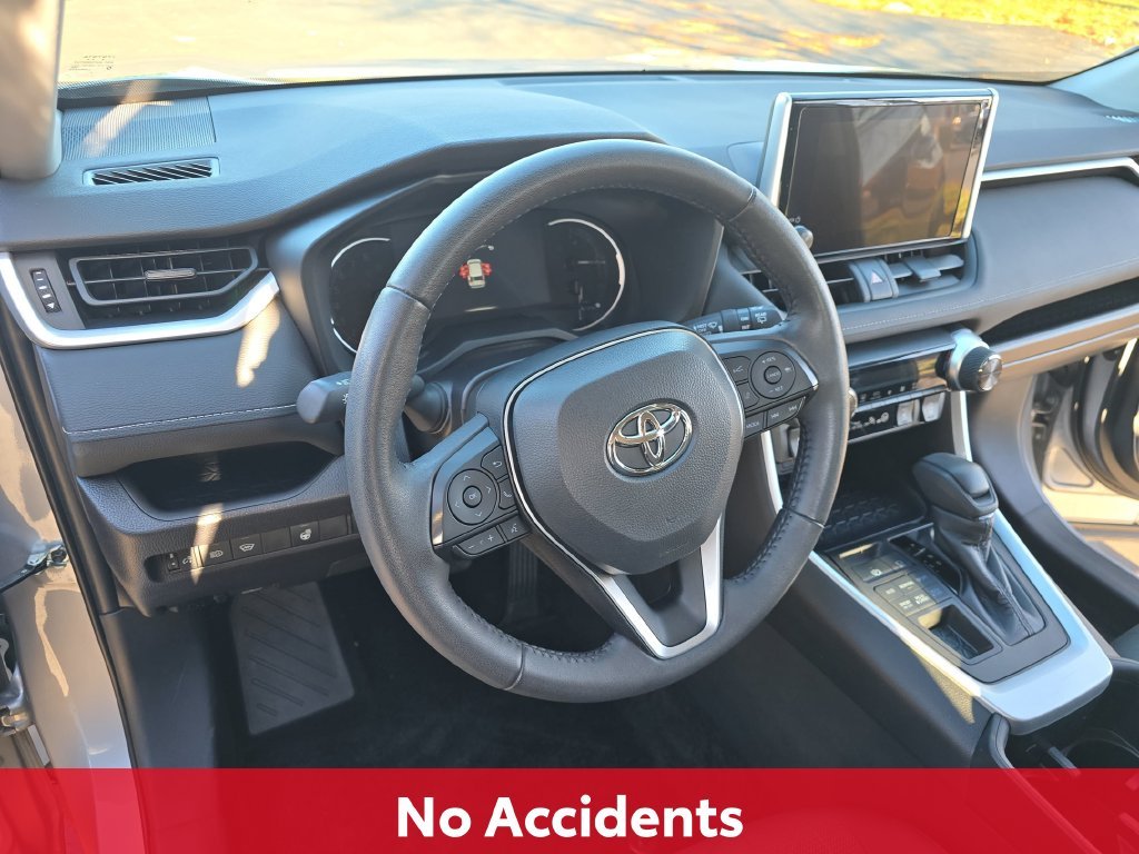 Certified Used 2025 Silver Toyota XLE image 20
