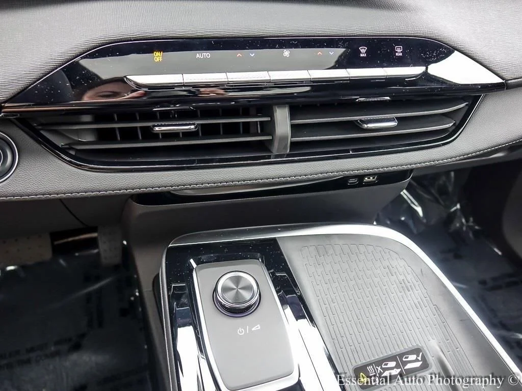2026 Buick Enclave Sport Touring - Photo 24